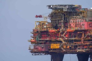 Microsoft's AI Deals with Oil Giants Contradict Its Climate Pledge